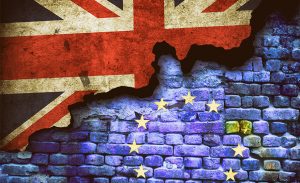 Read more about the article Sote ja Brexit, rumat kaksoset